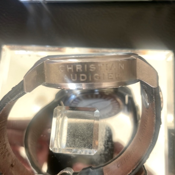 🌟 Christian Audigier Vintage black leather silver watch - Picture 4 of 10